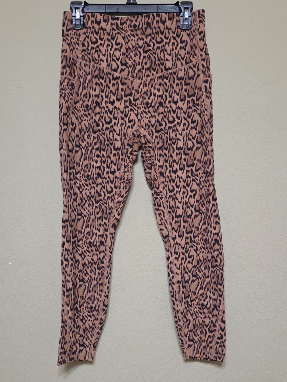 HALARA Womens Leopard Print Leggings/ Yoga Pants